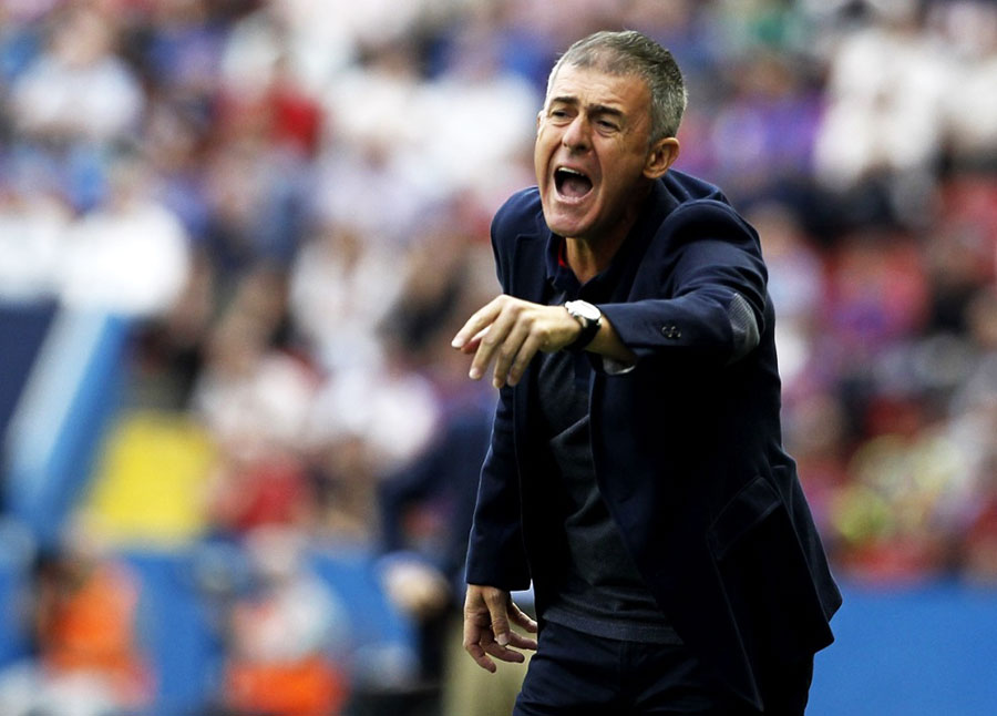 Une feuille de route pour le nouveau coach des Fennecs — Foot-Algérie